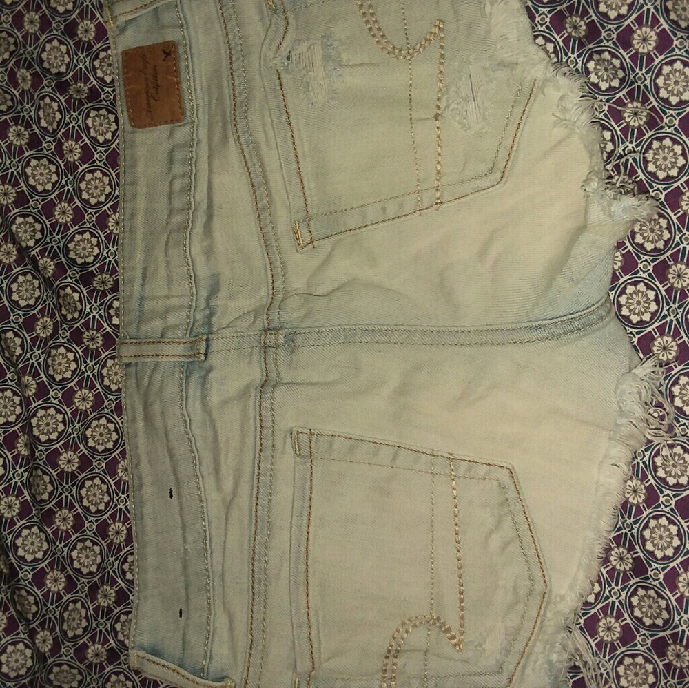 Shorts - Picture 2 of 4